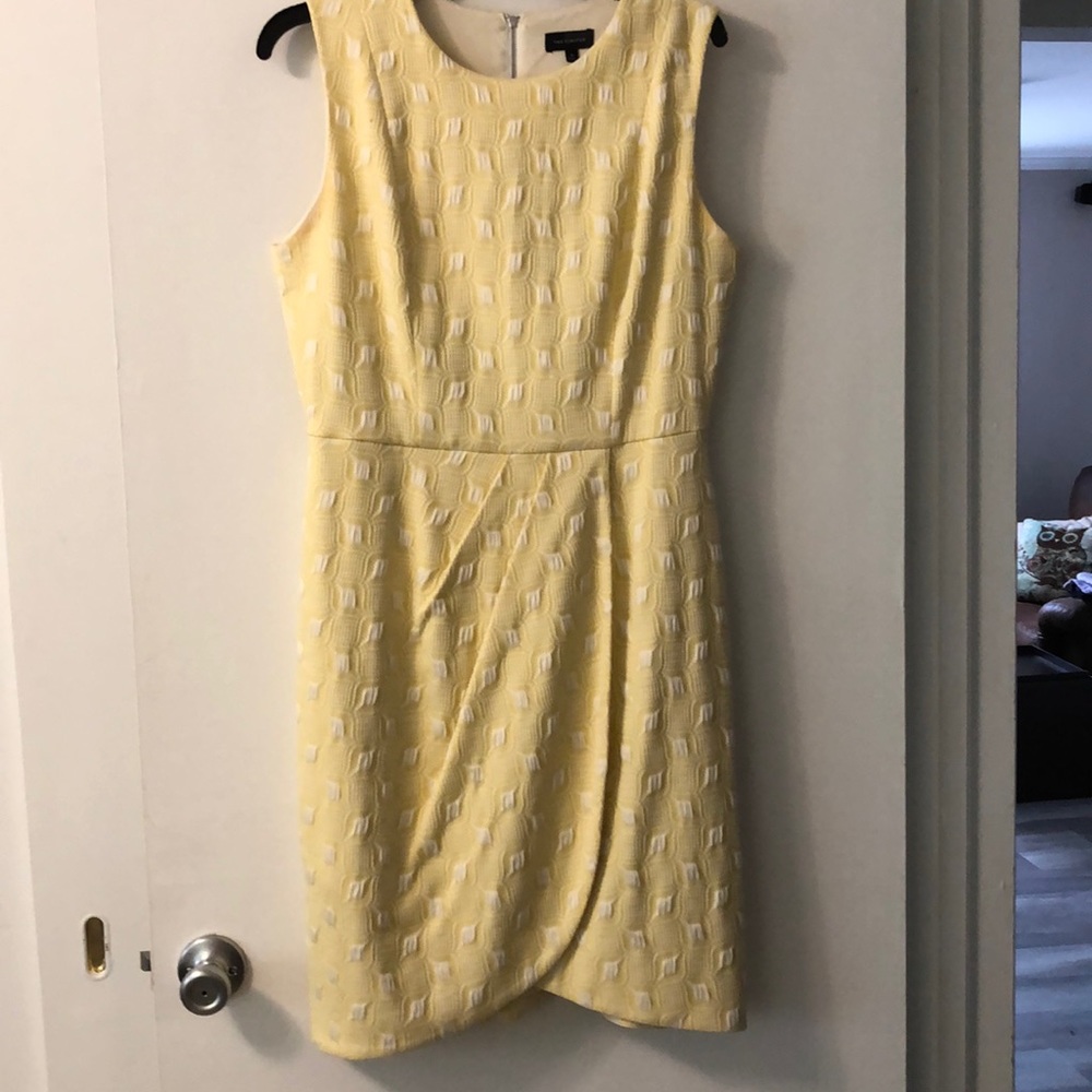 The Limited tulip hem dress- size 10 - yellow